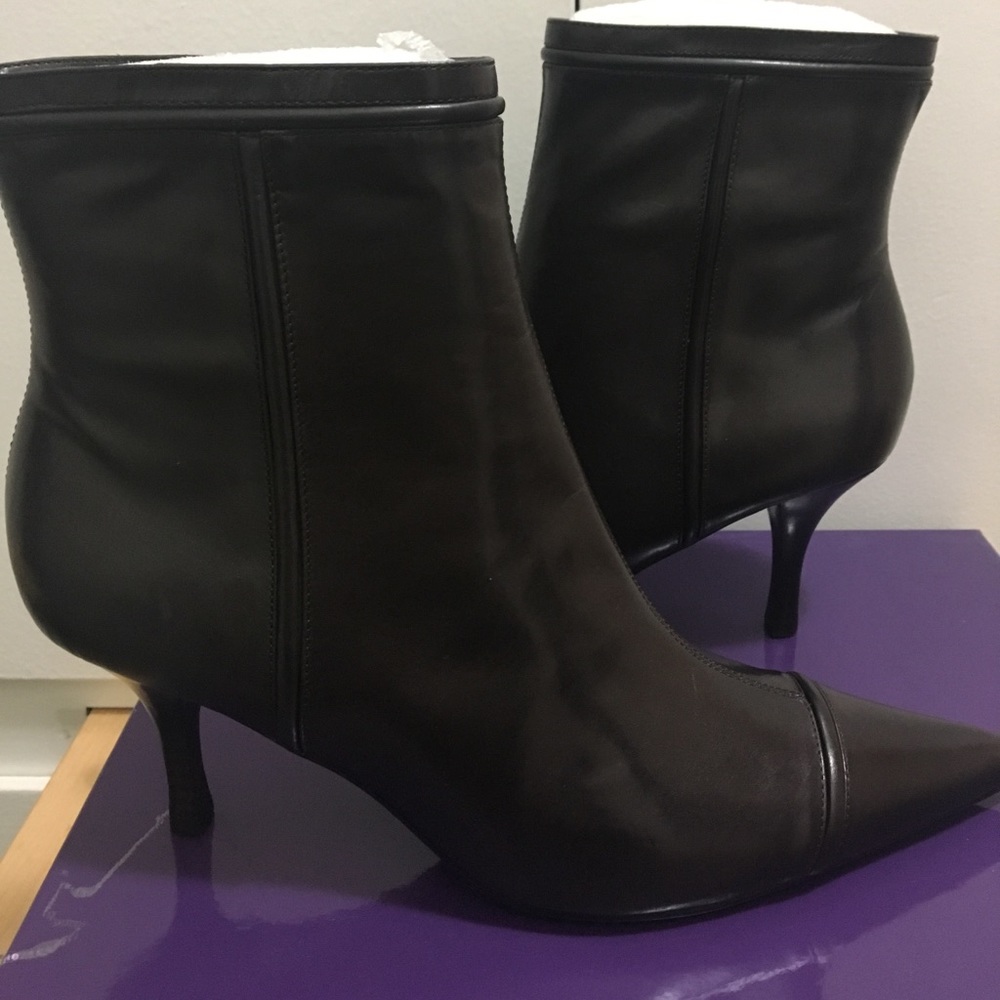 Enzo Angiolini Ankle Boots Pointed Toe Dark Brown